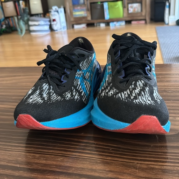 ASICS Novablast 3 Running Shoes - Picture 6 of 12